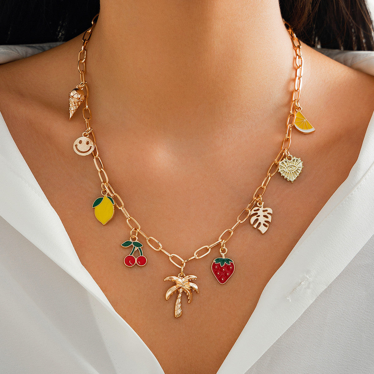 Collier Éclat doré - La tendance à votre cou