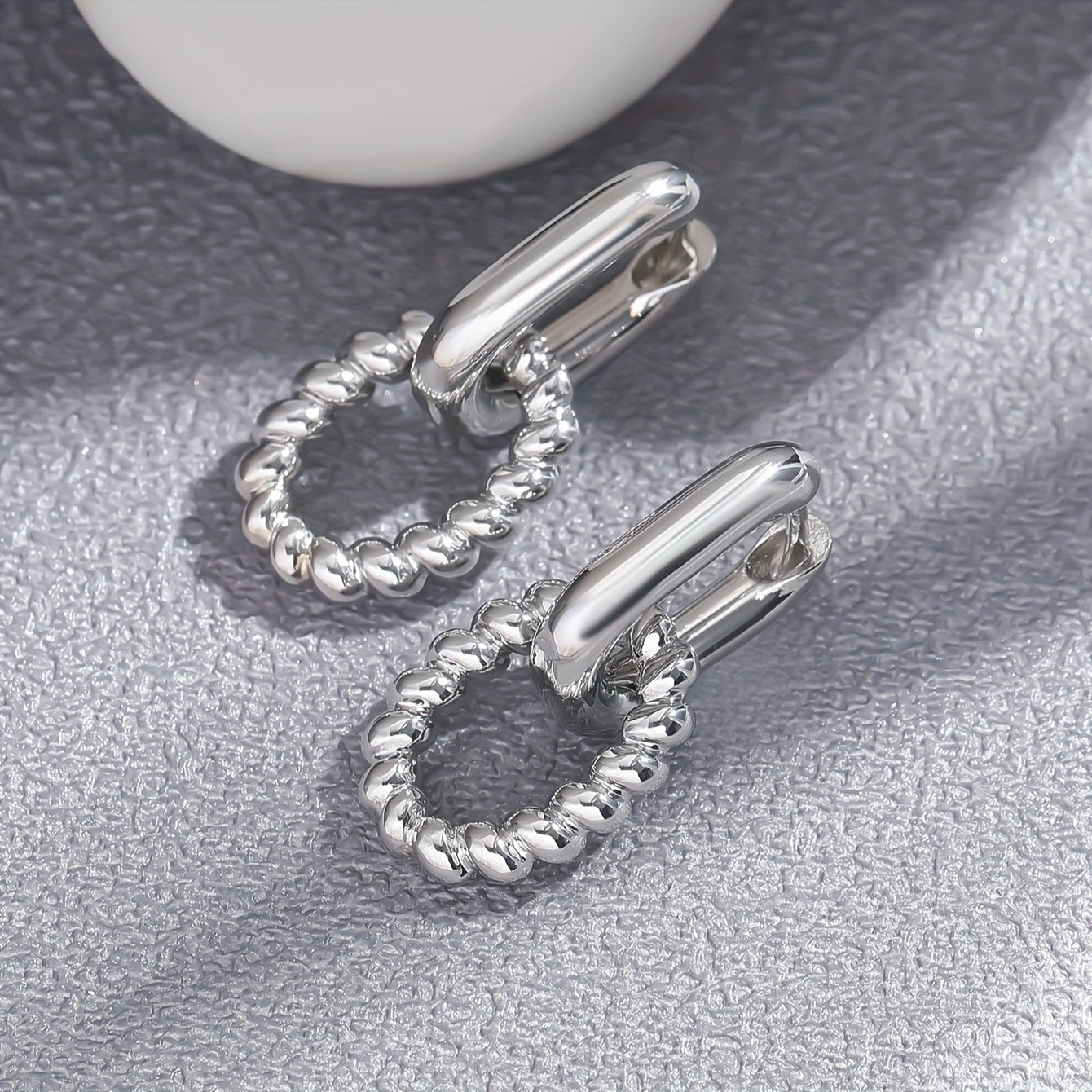 Boucles d'oreilles Dualité torsadée - Élégance quotidienne