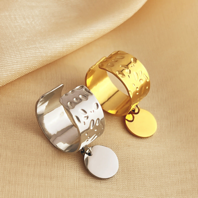 Bague Rebelle solitaire – Motifs iconiques