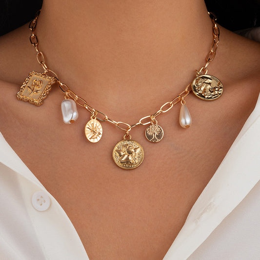 Collier Éclat doré - La tendance à votre cou