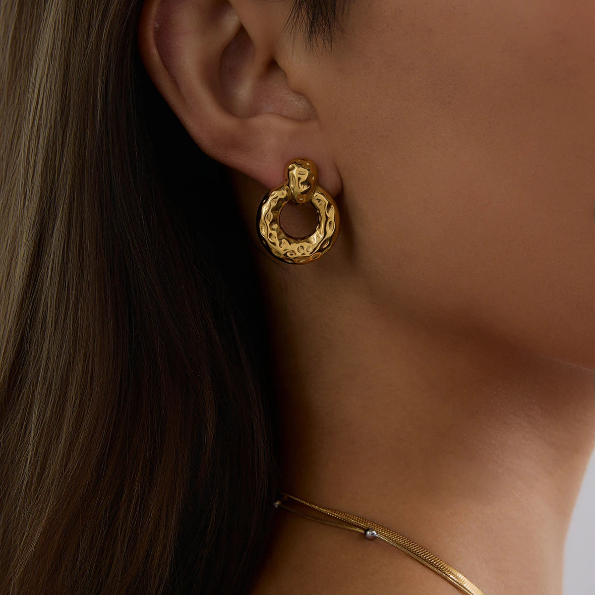 Youthway New Arrival Trendy Gold Plated Stainless Steel Hammer Pattern Geometric Circle Hollow Drop Earrings Women Jewelry Gift
