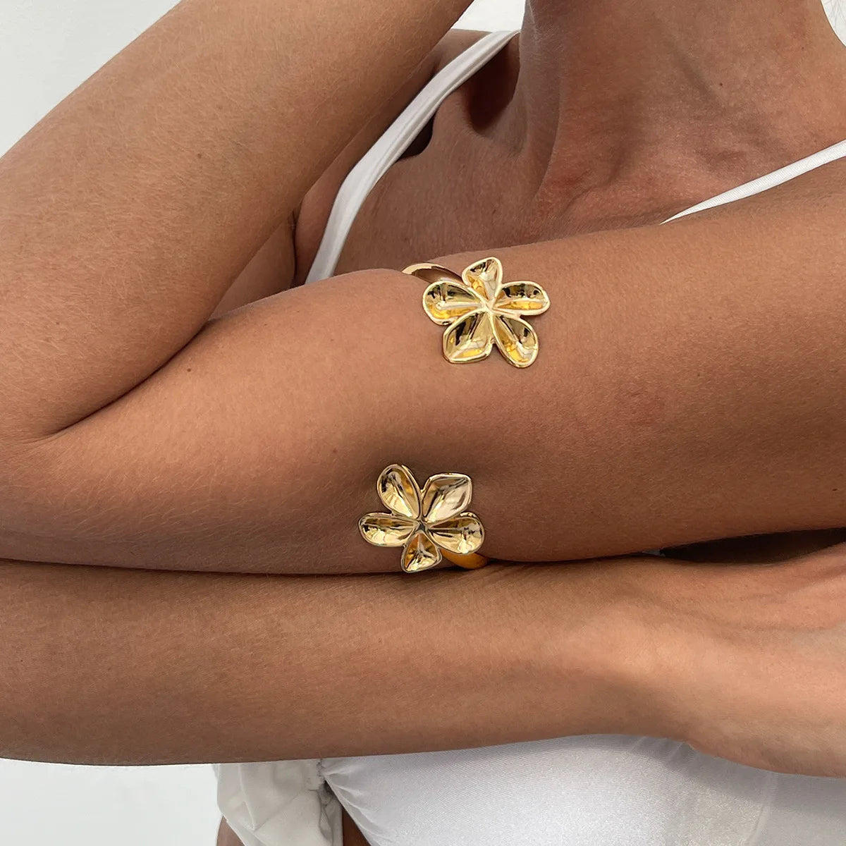 Boho Metal Starfish Open Cuff Bangles for Women Gold Color Punk Flower Geometric Arm Bracelet Summer Beach Party Jewelry Gifts