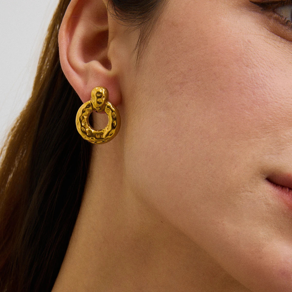 Youthway New Arrival Trendy Gold Plated Stainless Steel Hammer Pattern Geometric Circle Hollow Drop Earrings Women Jewelry Gift