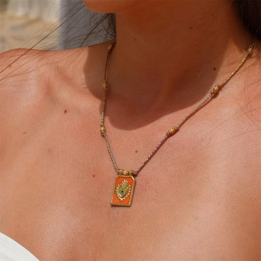 Collier "L'arcane du Cœur" – Pendentif minimaliste scintillant