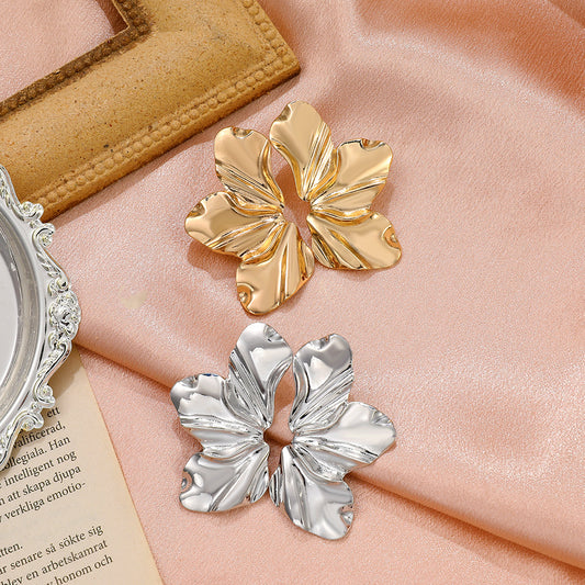 Boucles d'oreilles Éclat floral rétro - L'Élégance subtile